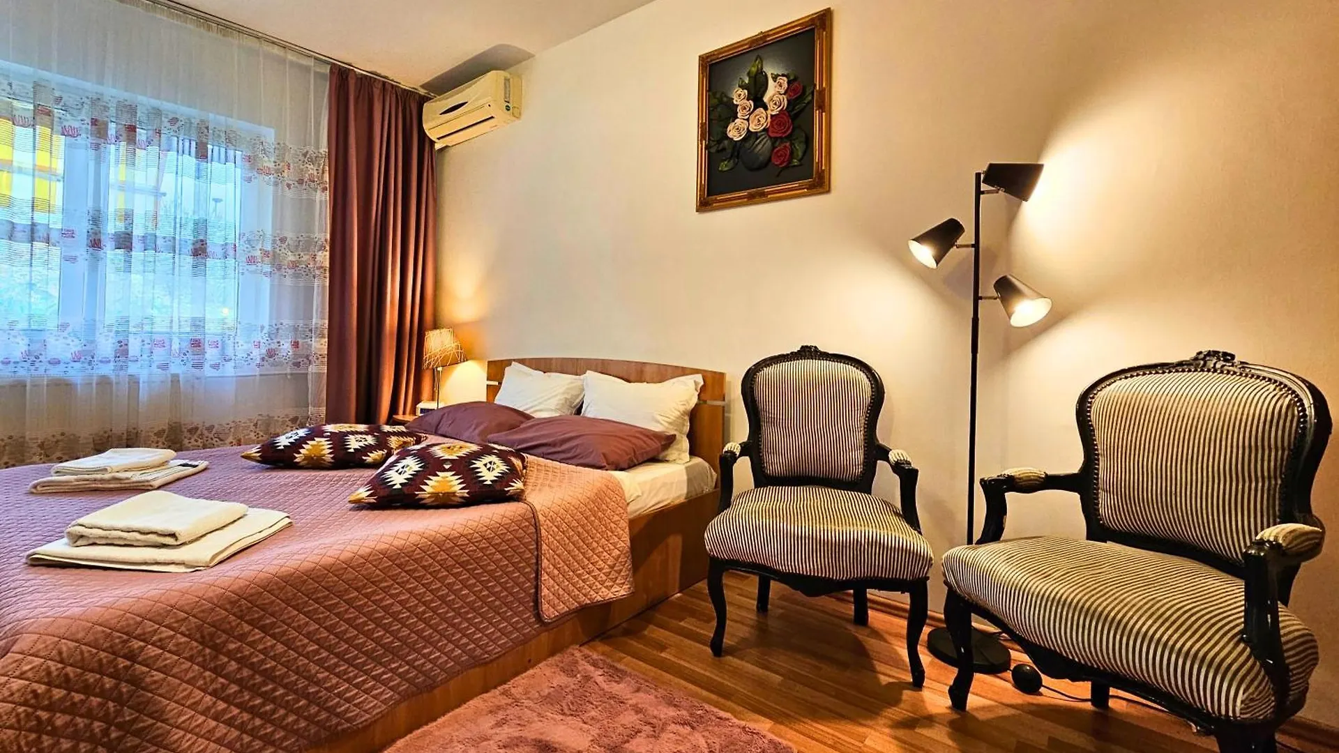 Apartment Studio Brancusi By Rosuites Bucharest Romania